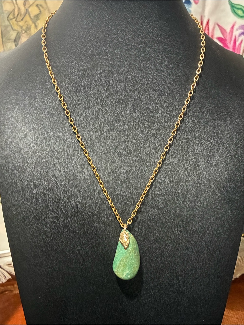 Vintage Jadeite Pendant Necklace